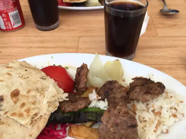 Aksoy Kebab Lahmacun Salonu'nin yemek ve ambiyans fotoğrafları 3