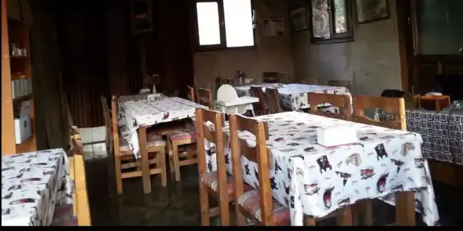 Köy Et Mangal ve Kahvaltı Evi