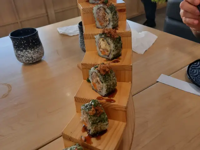 Gambar Makanan Okinawa Sushi 10