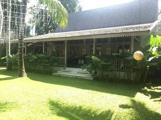 Kayumanis Resto Jimbaran