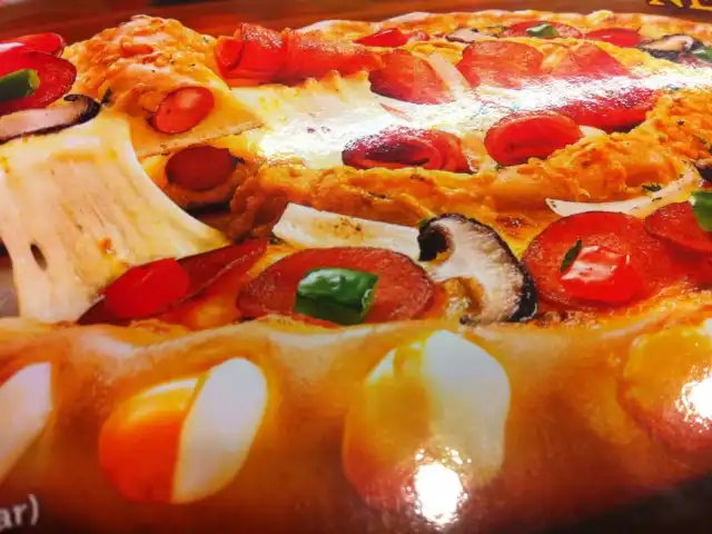 Pizza Hut Food Photo 1