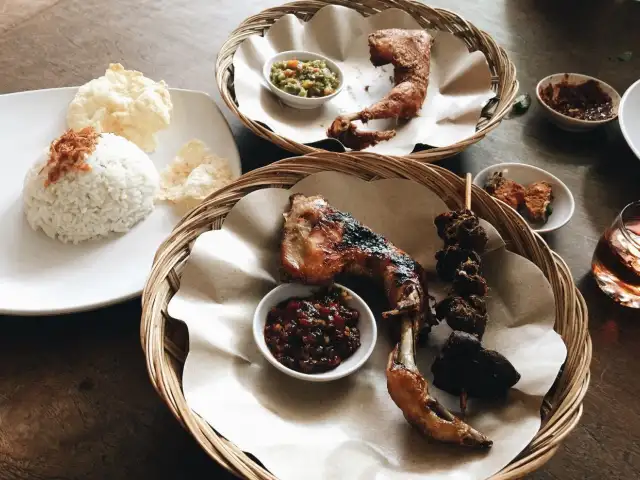 Gambar Makanan Ayam Bakar Cendrawasih 1