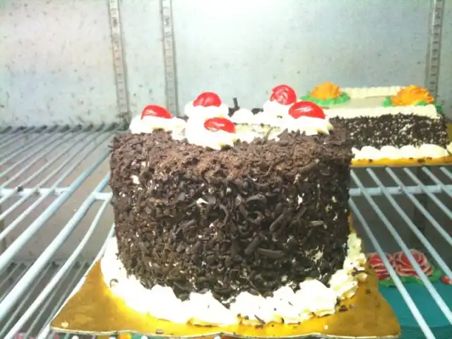 Gambar Makanan Moonlight Bakery & Cake Shop 3