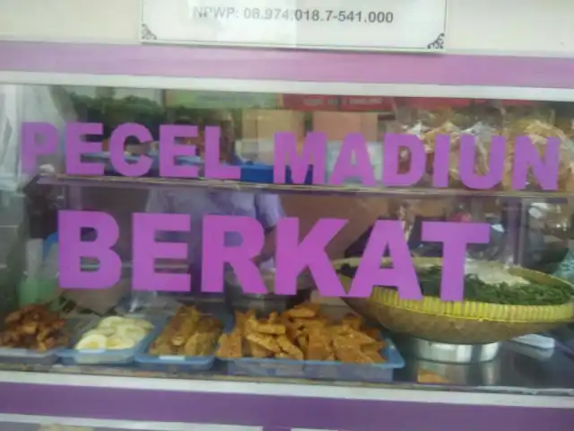 Gambar Makanan Nasi Pecel Madiun Berkat 13