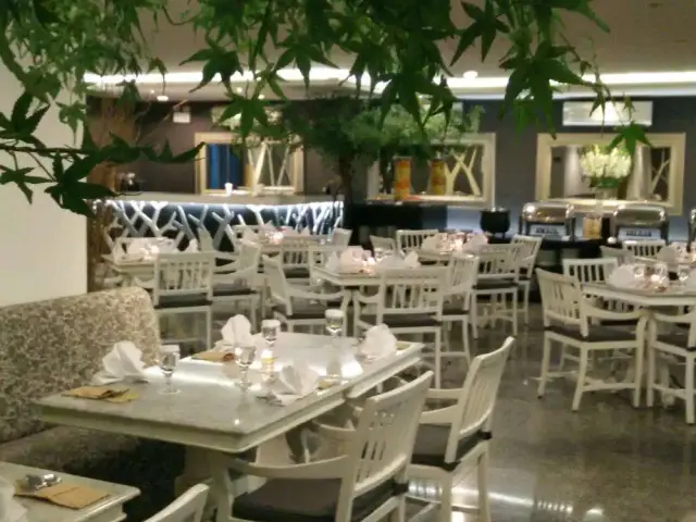 Gambar Makanan The Bellagio Restaurant - J Boutique Hotel 2