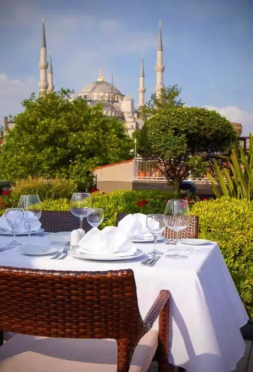 Mosaic Terrace - Eresin Hotels Sultanahmet Boutique Hotel'nin yemek ve ambiyans fotoğrafları 10