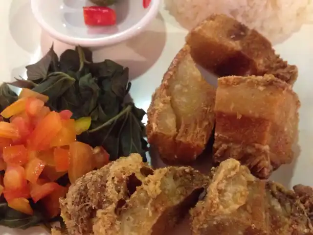 Stoops Bagnet Food Photo 9