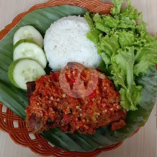 Gambar Makanan Ayam Geprek 90 Mama Laras, Cikarang 1