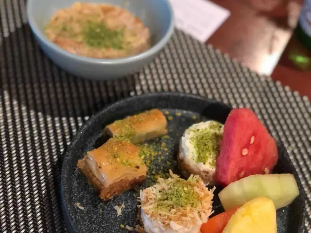 Gambar Makanan Al Nafoura - Le Meridien Hotel 8