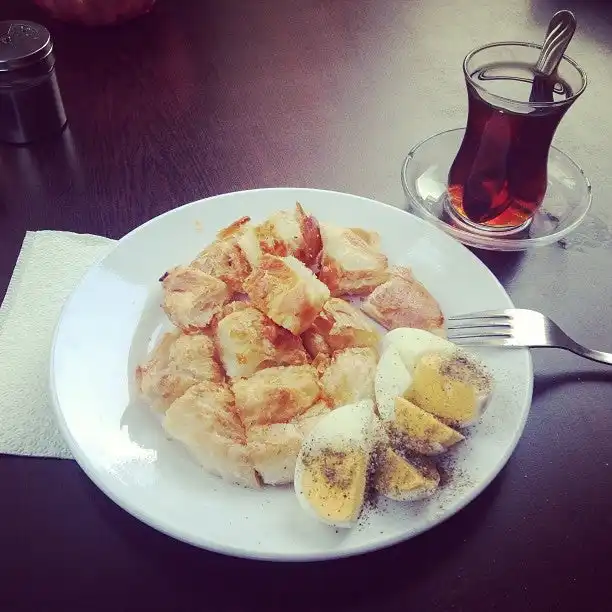 İzmir Boyoz Firini'nin yemek ve ambiyans fotoğrafları 3