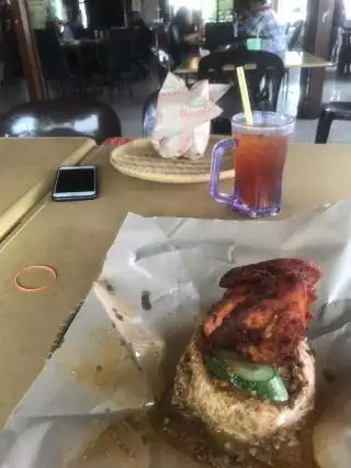 Warung Mazenah Nasi Kukus