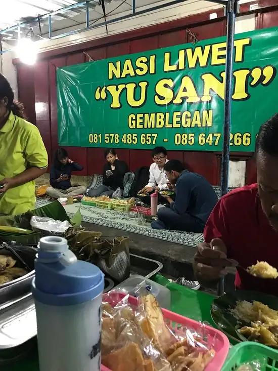 Gambar Makanan Nasi Liwet Yu Sani 19