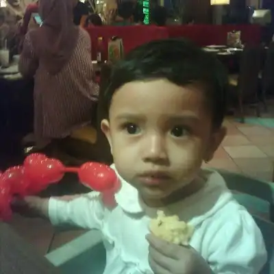 Pizza hut karawaci