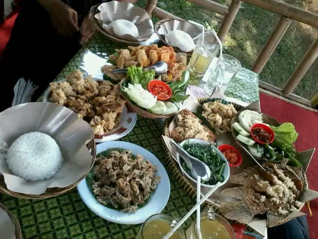 Gambar Makanan Lesehan Sego Wiwit 16