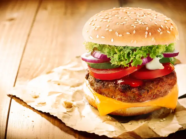 Acil Servis Burger'nin yemek ve ambiyans fotoğrafları 1