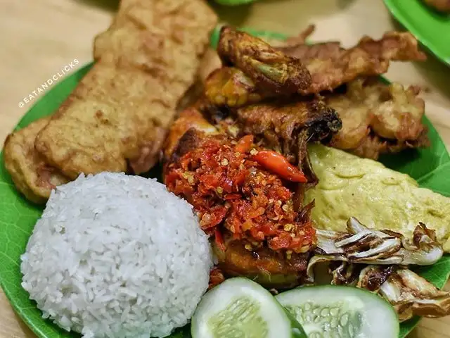 Gambar Makanan Warung Ayam Kampus 4