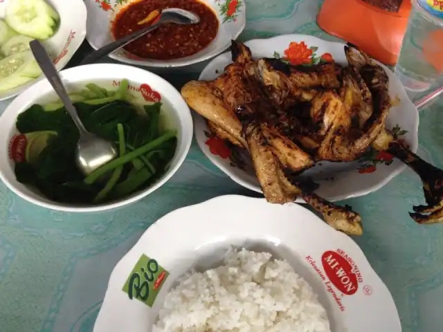 Gambar Makanan RM. Khas Ayam Rarang 14