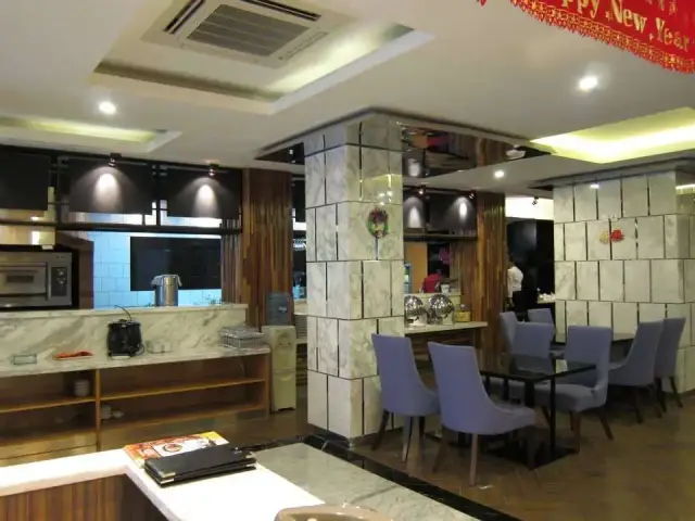 Gambar Makanan Continental  Restaurant - Hotel Melawai 6