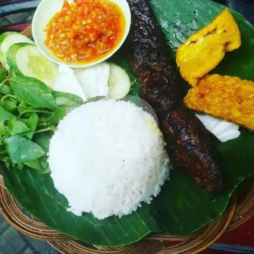 Gambar Makanan Nasi Uduk Ayam Bakar Jakarta 9