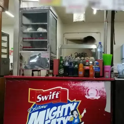 Swift Mighty Meaty Hotdogs