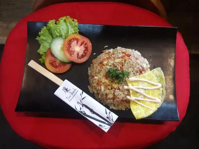 Gambar Makanan Tirai Bambu Japanese Dining & Sushi Bar 8