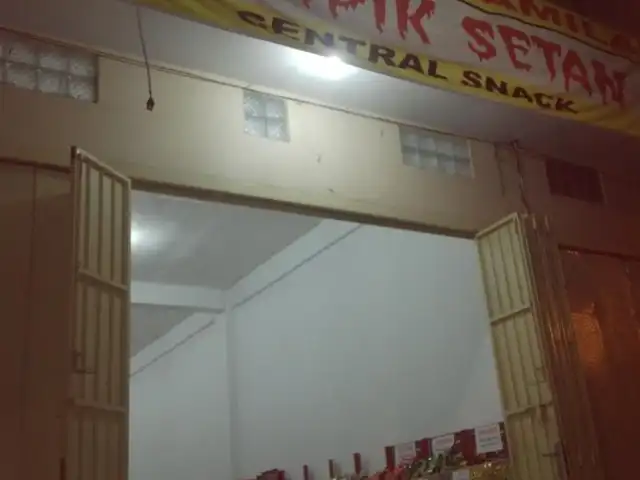 Central Snack 'Keripik Setan'