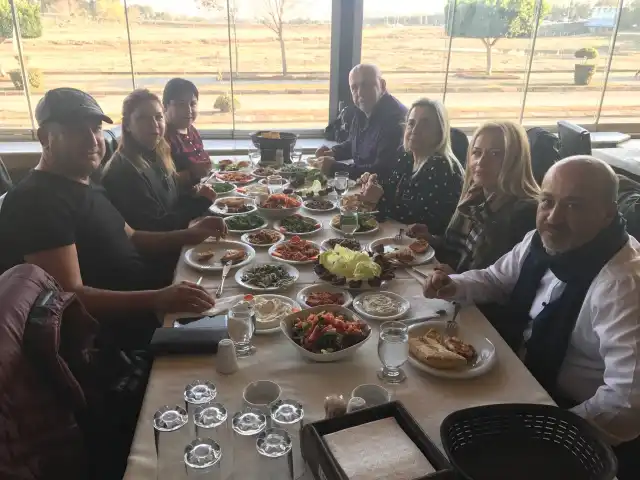 Adana / Hasan Kolcuoğlu kebap salonu'nin yemek ve ambiyans fotoğrafları 5