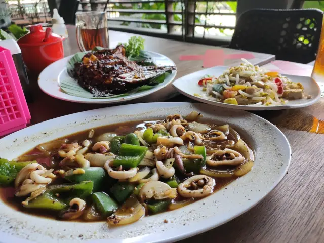 Gambar Makanan Saung Kuring Sundanese Restaurant 67
