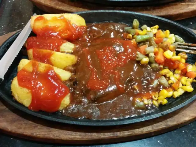 Gambar Makanan Dandee's Resto 3