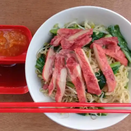 Gambar Makanan Chopstick and Noodle, Legian 6