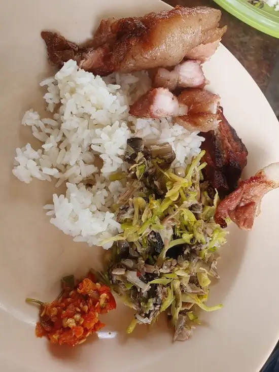 Gambar Makanan Sei Babi Om Bai Baun 3