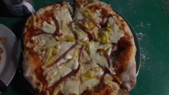 Giovanni's Pizza Food Photo 1