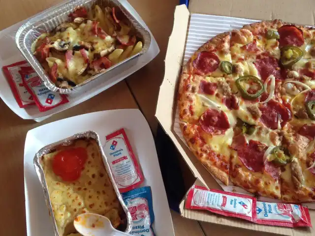 Gambar Makanan Domino's Pizza 14