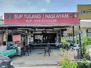 Sup Tulang & Nasi Ayam