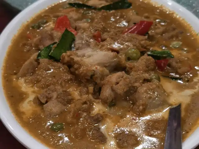 Simply Thai Food Photo 11