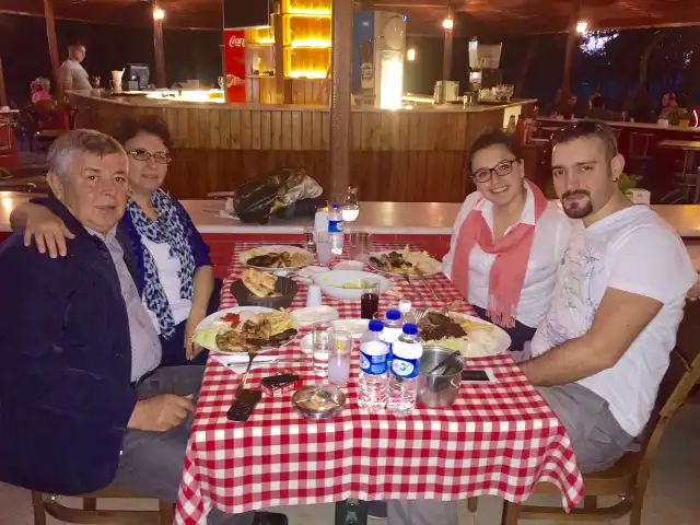 Bi Buyuk Restaurant'nin yemek ve ambiyans fotoğrafları 13