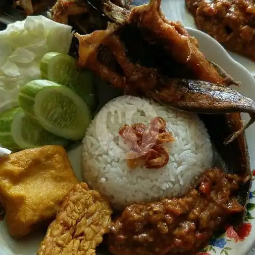 Gambar Makanan Pecel Lele n Ayam Vinchy, Bogor Selatan 2