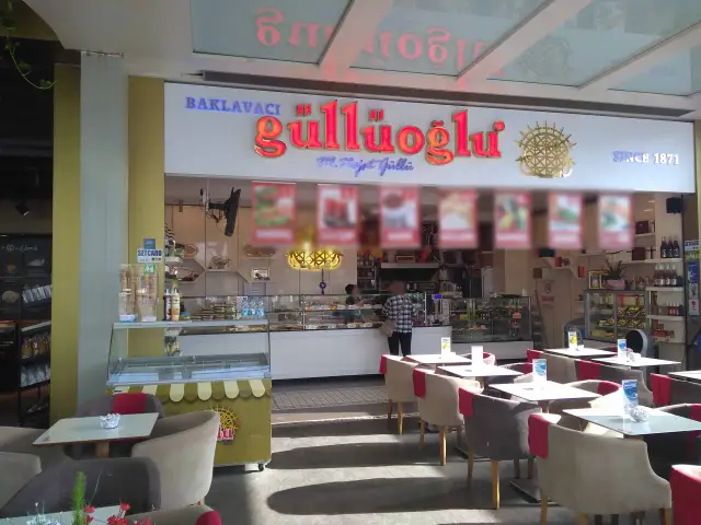 Ataşehir Baklavacı Güllüoğlu'nin yemek ve ambiyans fotoğrafları 1