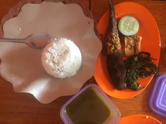 Gambar Makanan Ayam Goreng Nelongso 2