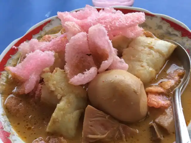 Gambar Makanan Lontong Sayur Padang Dipatiukur 8