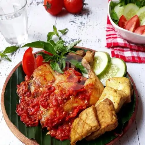 Gambar Makanan Ayam Geprek Mama Menthik, Gubeng 9