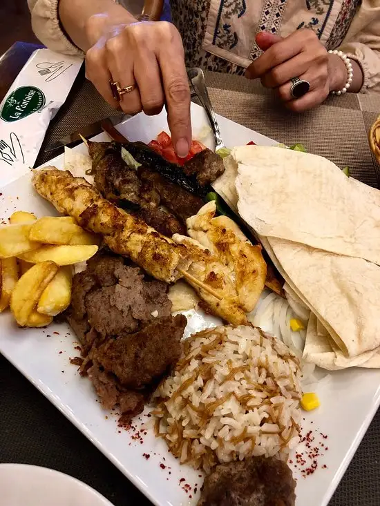 La Fontaine Restaurant'nin yemek ve ambiyans fotoğrafları 77