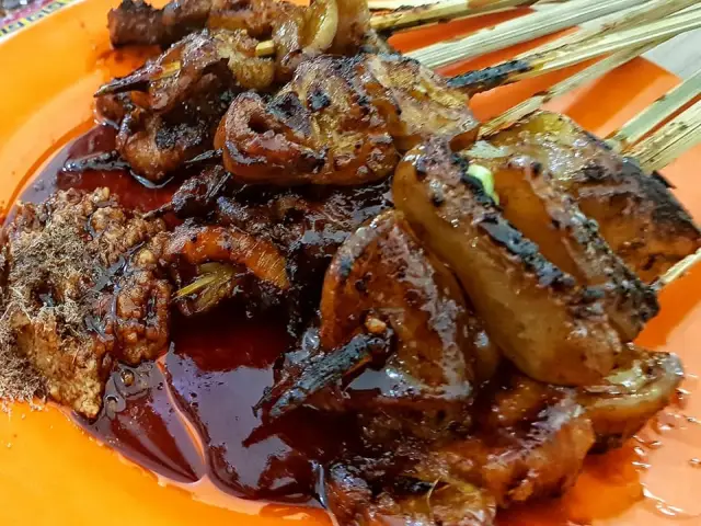 Gambar Makanan Sate Babi Ko Encung 11