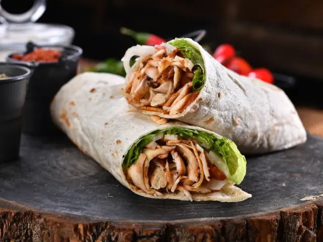 Bekiroğlu Közde Döner'nin yemek ve ambiyans fotoğrafları 1