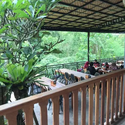 Warung Kampong Pedas Perean