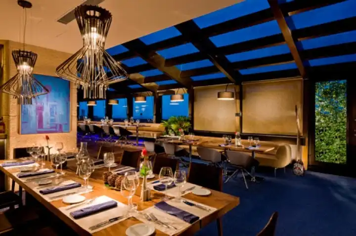 Double Tree By Hilton - Roof Terrace Restaurant