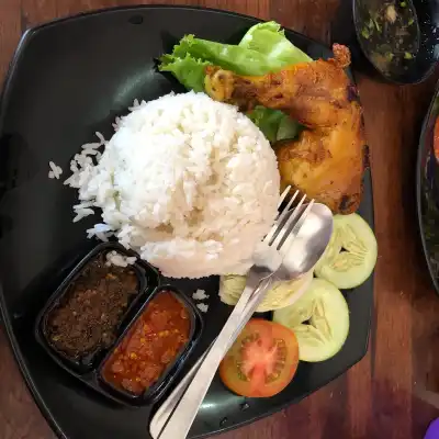 Restoran Ganu Kite
