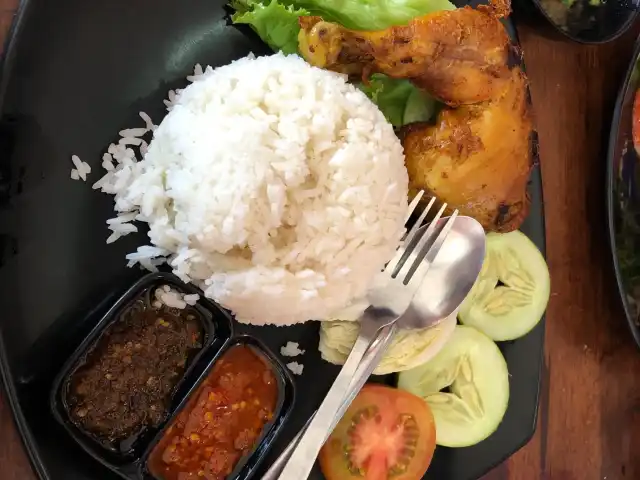 Restoran Ganu Kite Food Photo 1