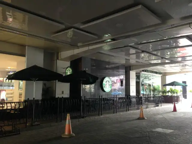 Gambar Makanan Starbucks - Pasaraya (Blok M) 2