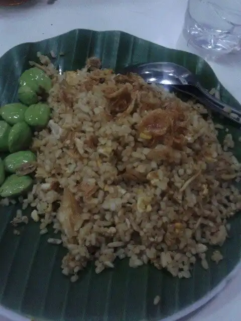 Gambar Makanan Spesial Nasi Goreng "Bu Djaikem" 10